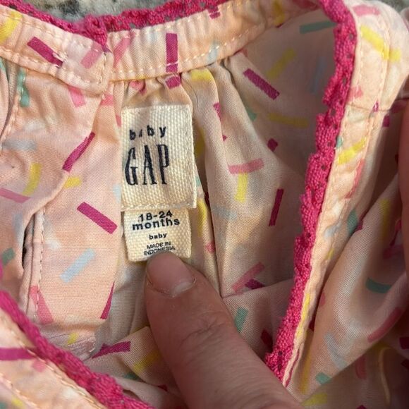 Baby Girl Sprinkle Top 18-24 mo - Picture 3 of 3